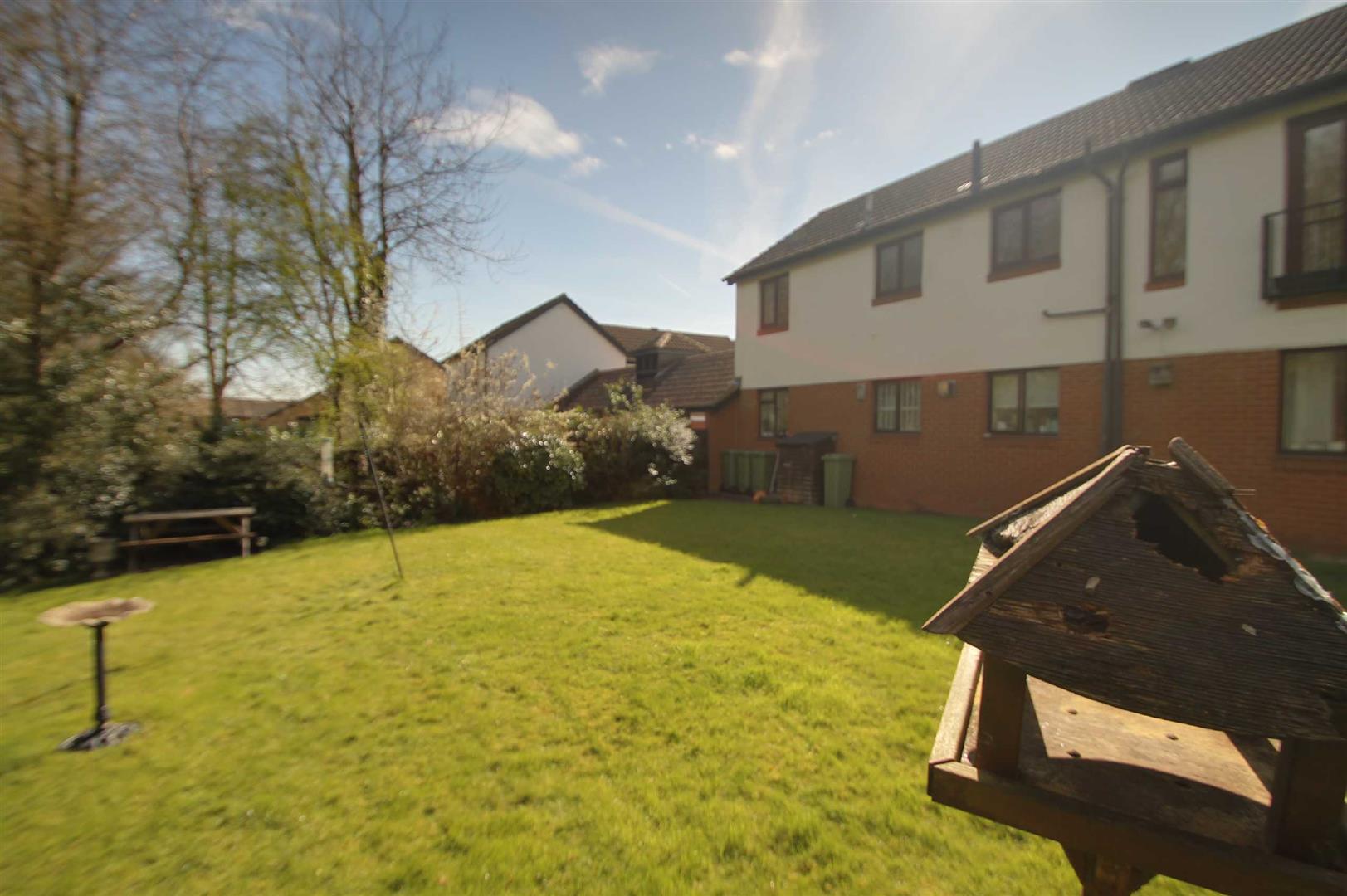 2 bed property in Culbertson Lane, Milton Keynes